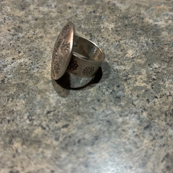 Sterling silver engraved ring - Picture 4 of 6